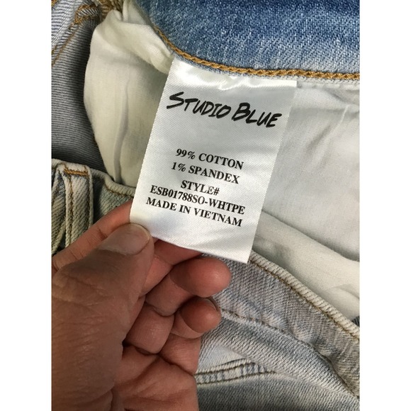 Studio Blue Women's White Peach High Rise Raw Hem Straight Leg Jeans Size 30 - Picture 7 of 9